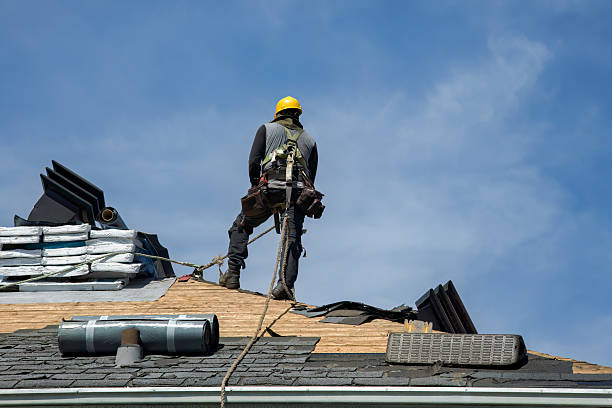 Professional Roof Replacement technician working in Farmington, MI